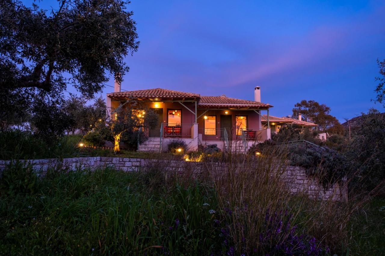 Chamaloni Cottages Финикунда Екстериор снимка